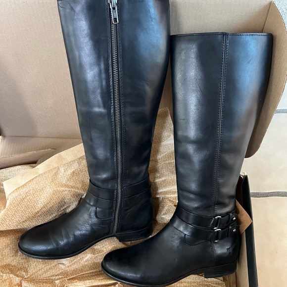 Frye Shoes - EUC Frye Black Leather Tall Boots